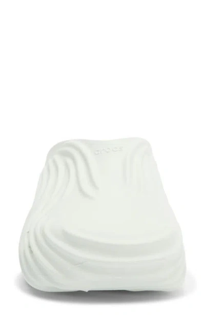 Crocs Echo Wave Clog In White