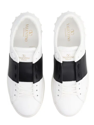 Valentino Garavani Minimalist Leather Sneakers With Contrasting Stripe Detail And Vlogo Signature In Animal Print