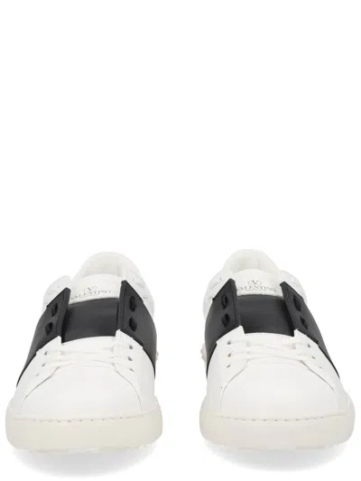 Valentino Garavani Minimalist Leather Sneakers With Contrasting Stripe Detail And Vlogo Signature In White