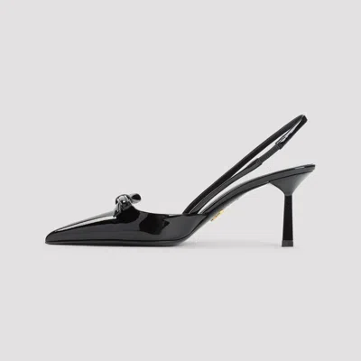 Prada Black Calf Leather Pumps In Black