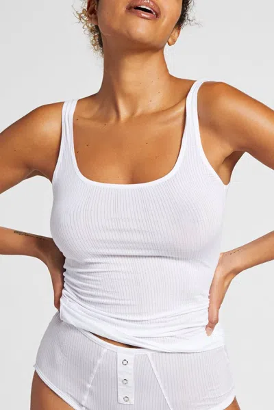 Negative Whipped A-top In White