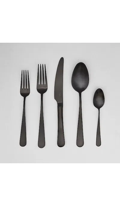 FLATWARE SET