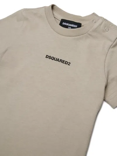 Dsquared2 Logo-print Press-stud T-shirt In Neutral