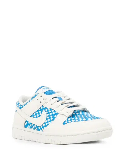 Nike Dunk Low Sneakers In White