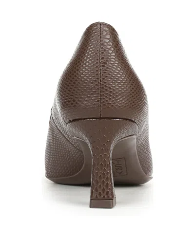 Naturalizer Tylan Pointed Toe Pump In Multi