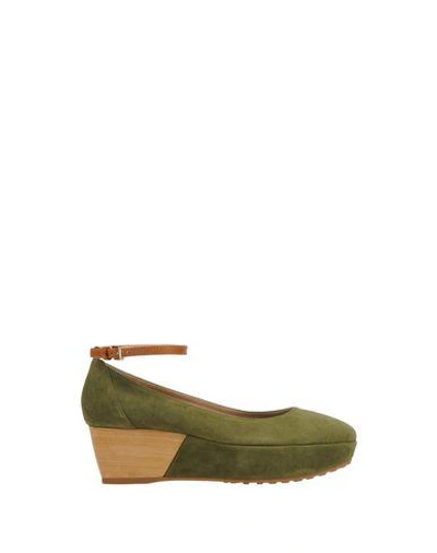 Shop Tod's Pump In Military Green