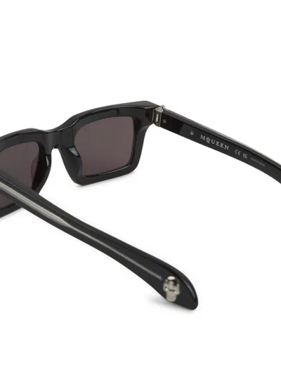 Alexander Mcqueen Rectangular Frame Sunglasses With Glossy In Black