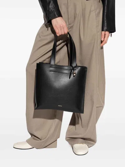 Furla Divide It Borsa Shopping S Nero Nero Pelle Di Vitello Sidney Donna In Black