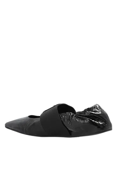 Givenchy Sophisticated Flat Shoes With Pointed Toe Design In Black
