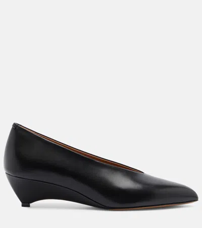 Jil Sander Arc Leather Pumps Low Wedge Heel In Black