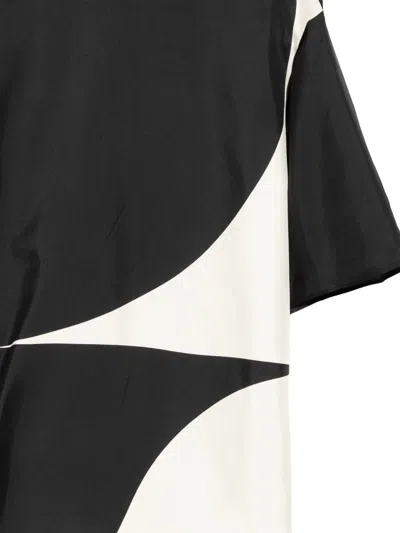 Less Colour-block T-shirt In Black