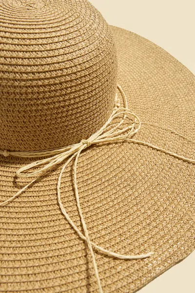 Cupshe Seashell Chain Straw Hat In Brown