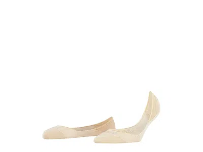 Falke Step Medium Invisible Socks In White