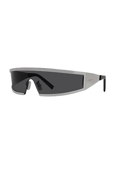 Givenchy Square Mask Sunglasses In Gray