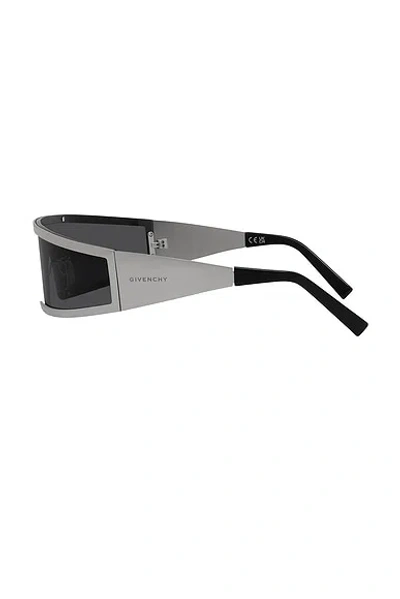 Givenchy Square Mask Sunglasses In Gray