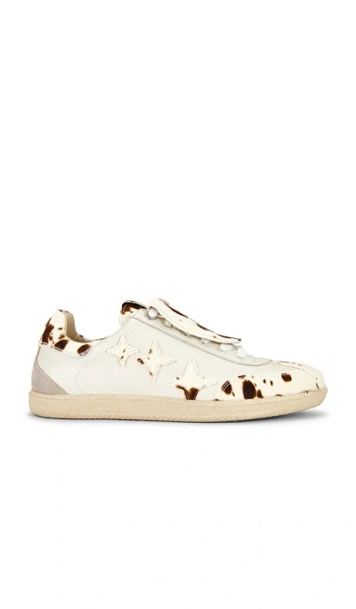 Duke + Dexter Plus Duke Sneaker In White