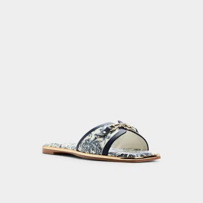 Aldo Alamassi In Multi