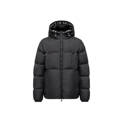 Moncler Montcla Water Repellent Short Hooded Down Jacket In Black