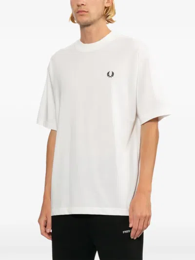 Fred Perry Ringer Wreath-embroidered T-shirt In White