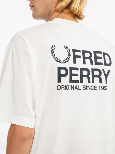 Fred Perry Ringer Wreath-embroidered T-shirt In White