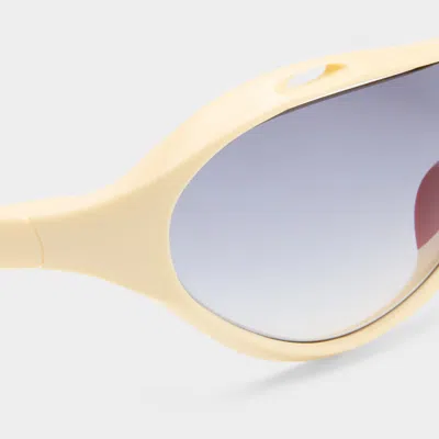 Le Specs Iris In White