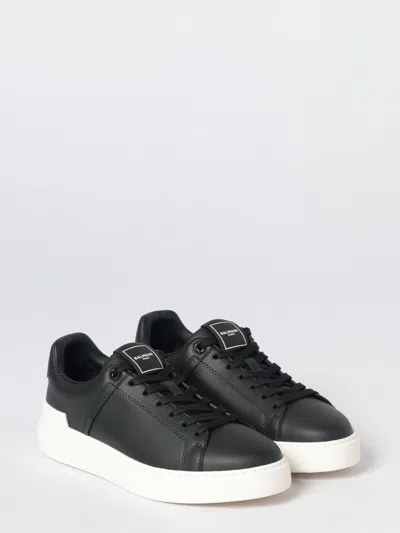 Balmain B Court Black Low Top Sneakers Withtono Logo At The Back In Smooth Leather Man In Black
