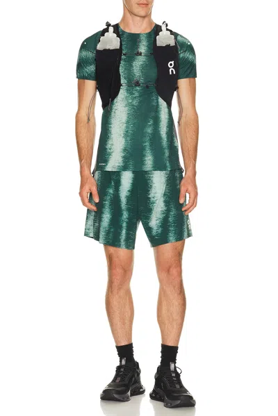 On Performance-t Terra In Green