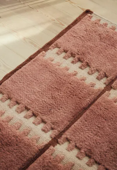 Layered Lilly Rust Rug 8'2" X 11'6"