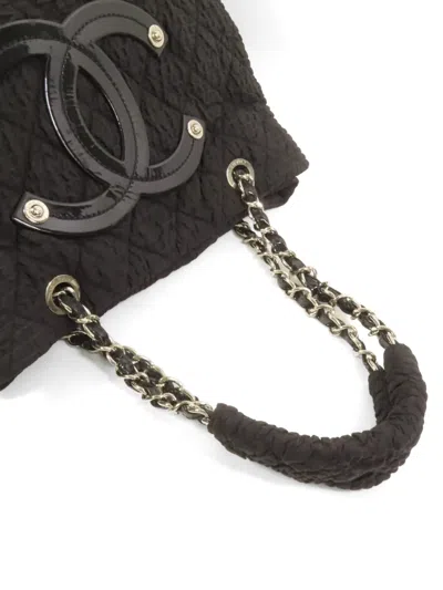 Pre-owned Chanel 2009 Cc-logo Shoulder Bag In Black