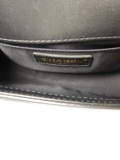Pre-owned Chanel Boy 25 Quilted Shoulder Bag In Black
