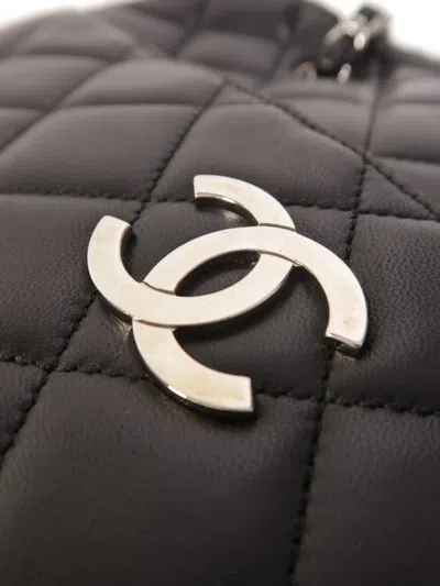 Pre-owned Chanel Cc Diamond-quilted Shoulder Bag In Black