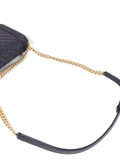 Pre-owned Chanel Boy 25 Quilted Shoulder Bag In Black