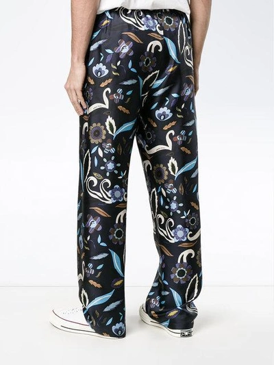 Shop Fendi Pyjamahose Mit Floralem Print In Blue