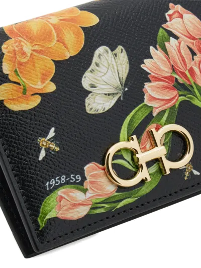 Ferragamo Compact Gancini Wallet With Floral Print In Black