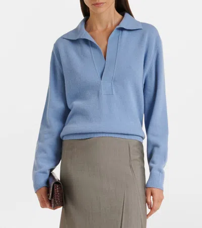 Victoria Beckham Genevieve Spread-collar Embroidered-logo Sweater In Blue