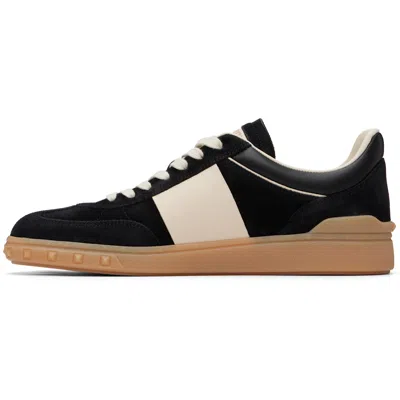 Valentino Upvillage Logo Sneakers Round Toe Rubber In Black