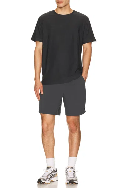 Vuori Strato Tech Tee In Black