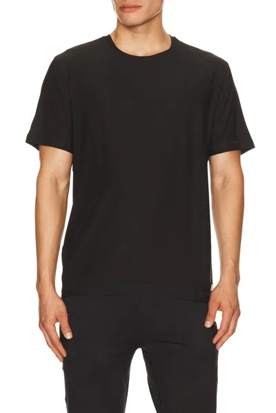 Vuori Strato Tech Tee In Black