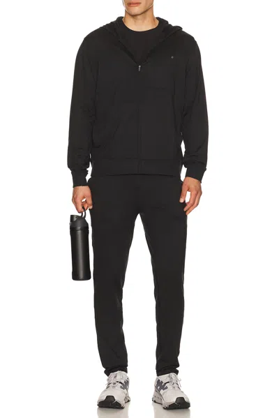 Vuori Strato Tech Tee In Black