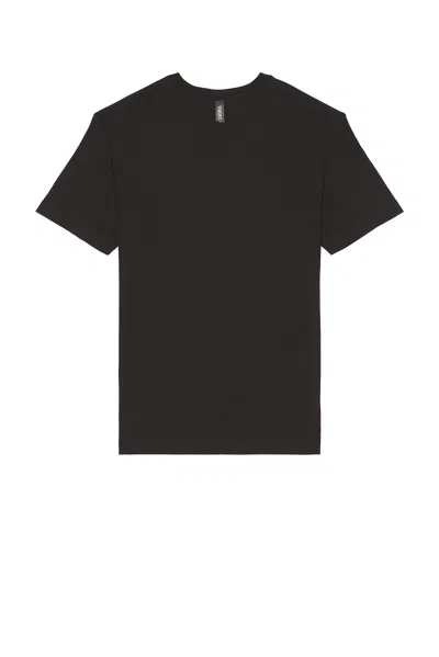 Vuori Strato Tech Tee In Black