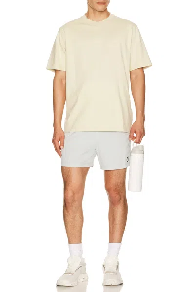 Vuori Kore Lined 5 Short In White