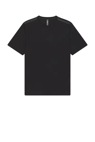 Vuori Current Tech Tee In Black