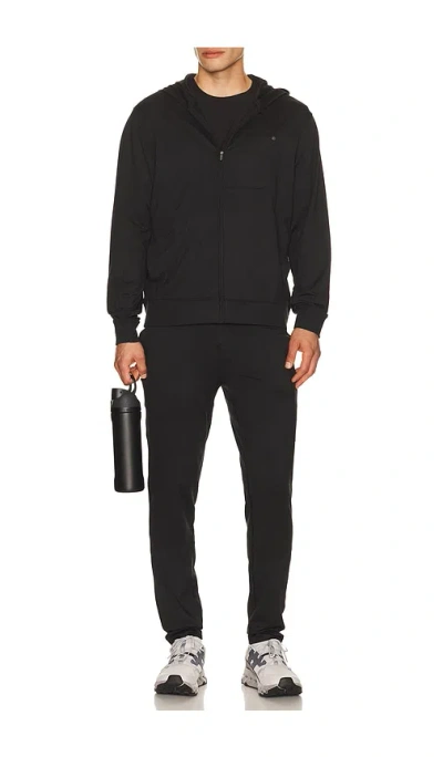 Vuori Strato Tech Tee In Black
