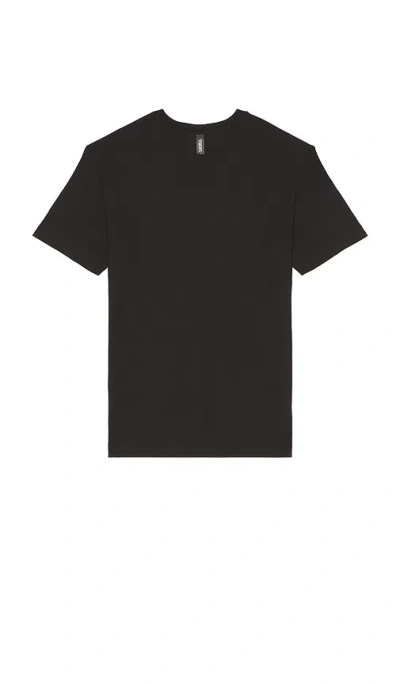 Vuori Strato Tech Tee In Black