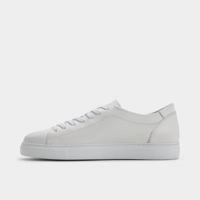 Aldo Hawke In White