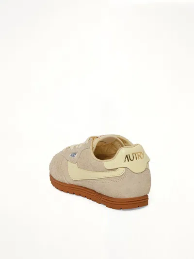Autry Womens Windspin Low Sneaker In Neutral