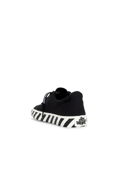 Off-white Stylish Sneaker With Unique Undercut Design In Black