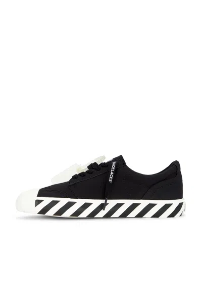 Off-white Stylish Sneaker With Unique Undercut Design In Black
