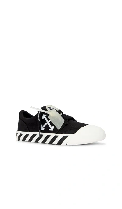 Off-white Stylish Sneaker With Unique Undercut Design In Black