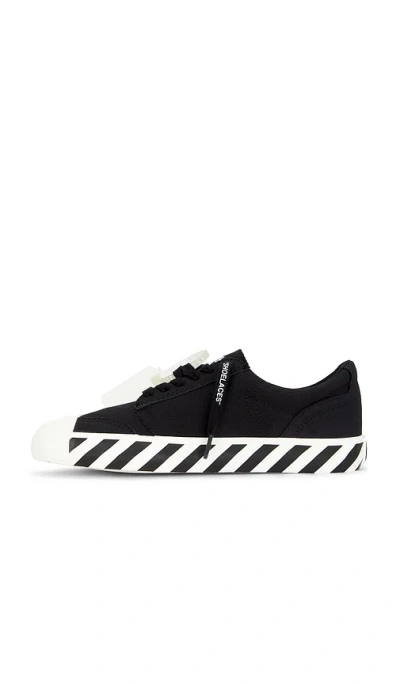 Off-white Stylish Sneaker With Unique Undercut Design In Black